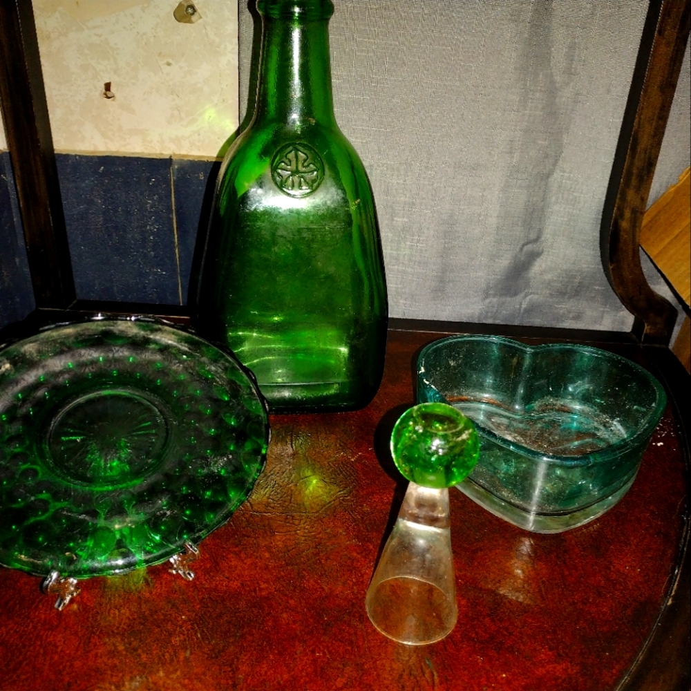 4 Pieces of green glass